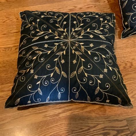 borgata pillows